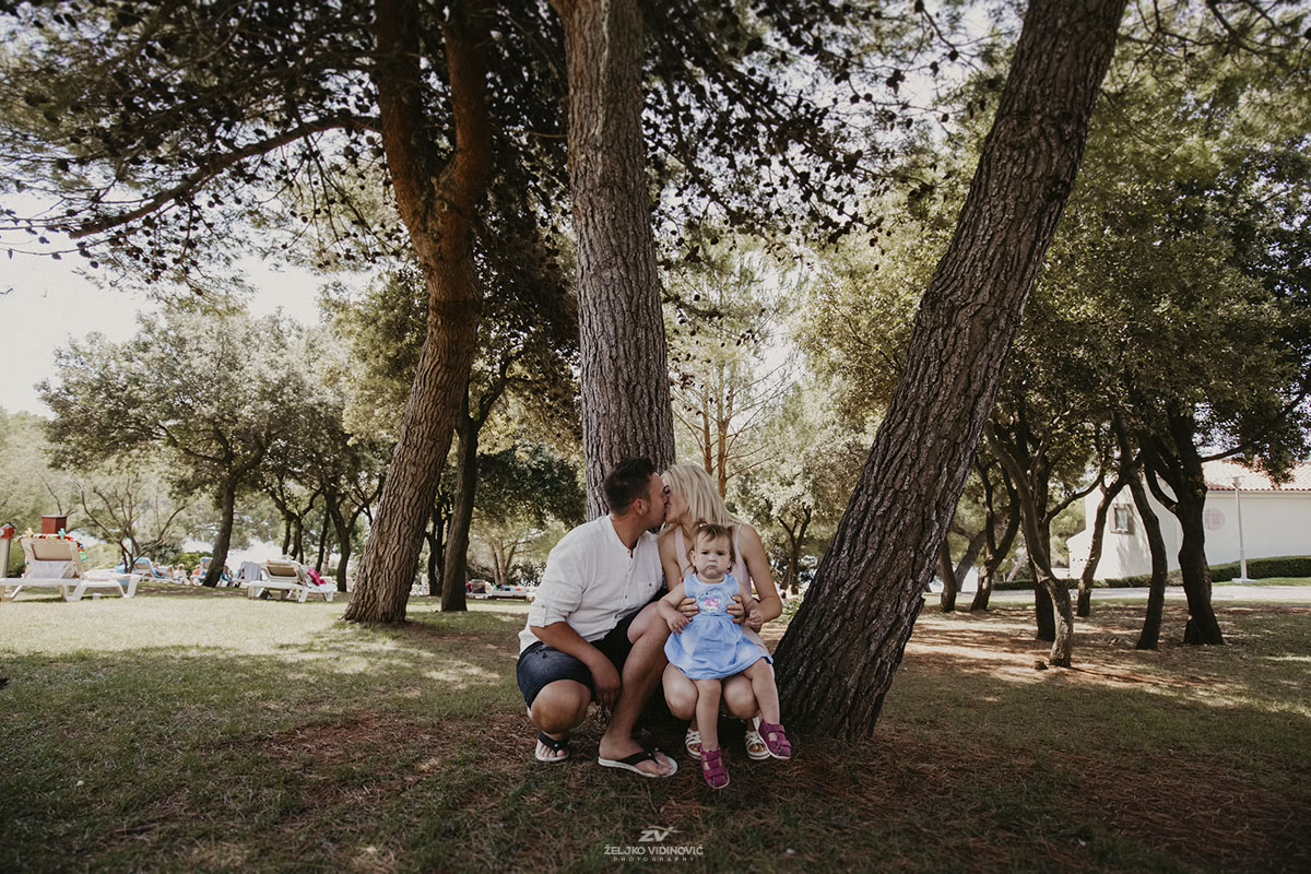 Family shooting Lucas, Saskia, and Lina in Pula - Istria