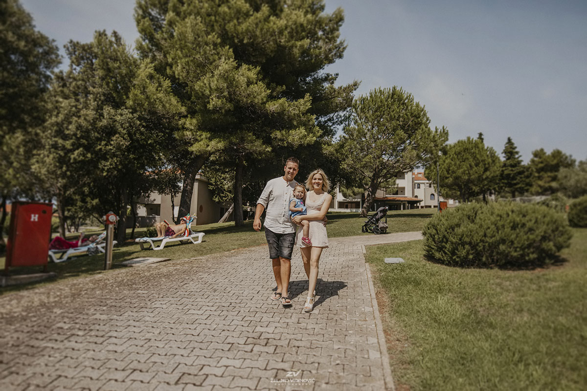 Family shooting Lucas, Saskia, and Lina in Pula - Istria