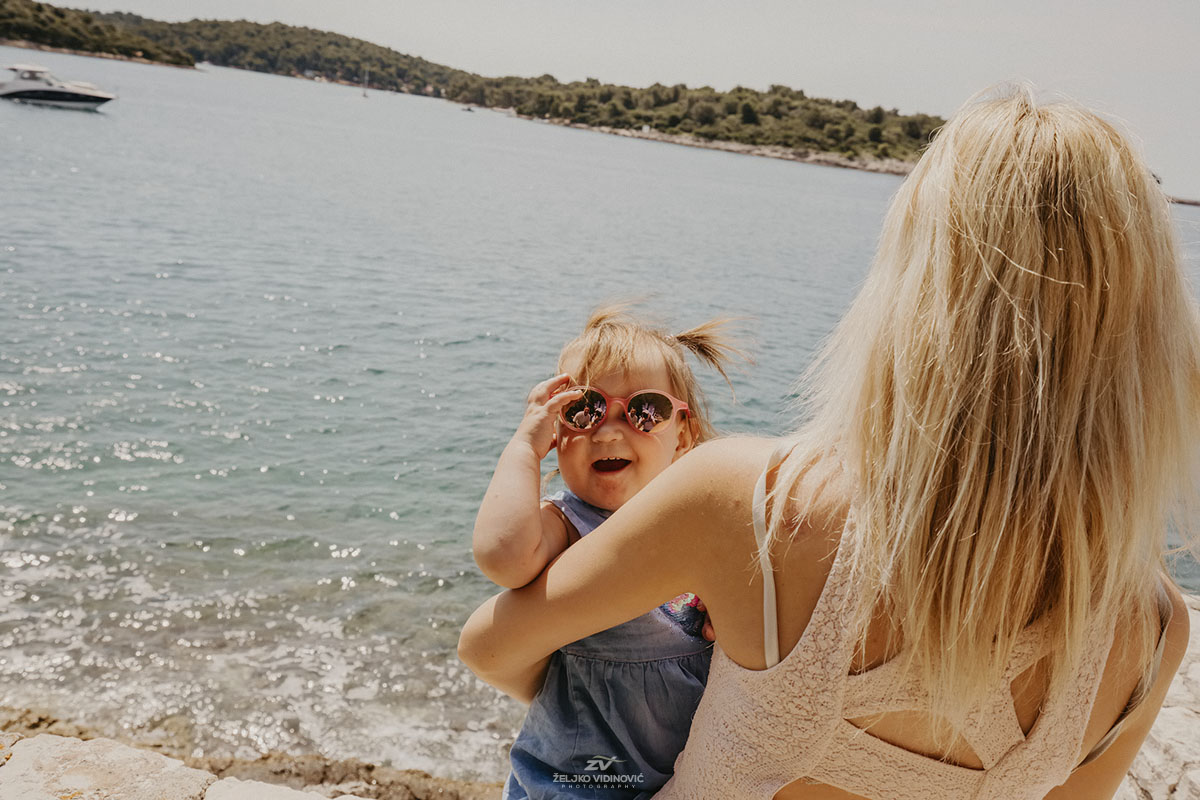 Family shooting Lucas, Saskia, and Lina in Pula - Istria