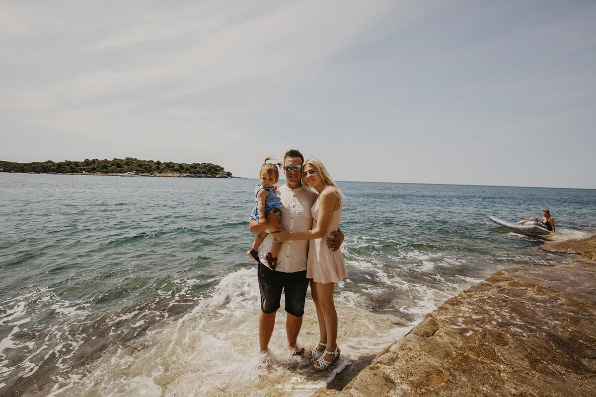 Family shooting Lucas, Saskia, and Lina in Pula - Istria