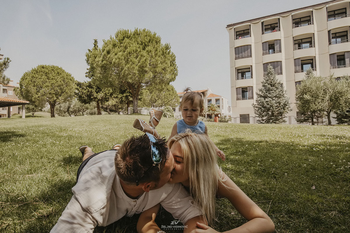 Family shooting Lucas, Saskia, and Lina in Pula - Istria