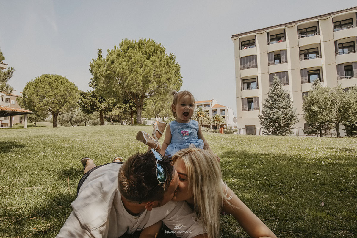 Family shooting Lucas, Saskia, and Lina in Pula - Istria