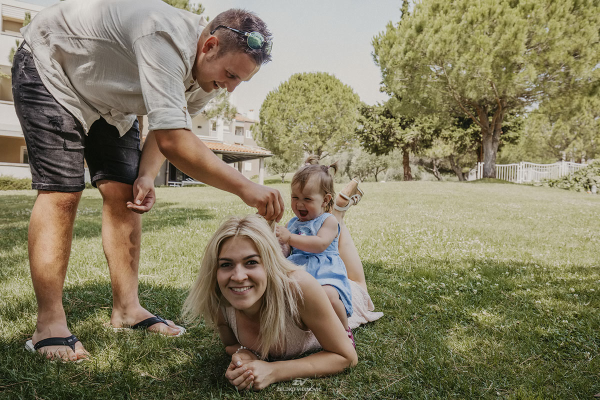 Family shooting Lucas, Saskia, and Lina in Pula - Istria