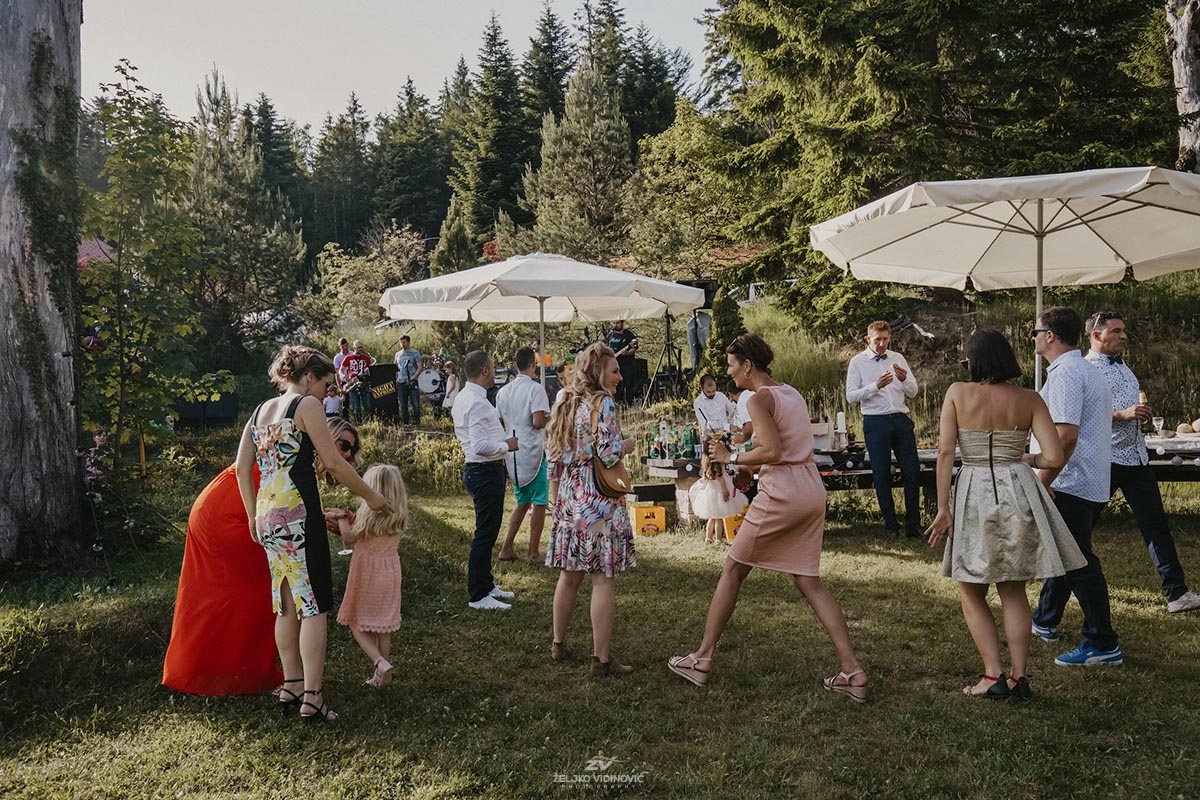 Karmen i Jasmin &ndash; Javorova Dolina &ndash; Maple Valley, Gorski kotar - Wedding photographer Croatia