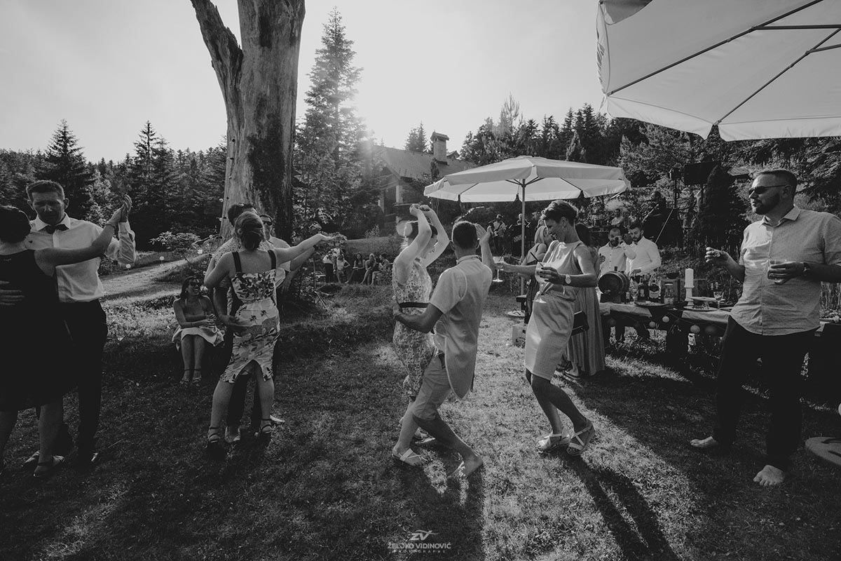 Karmen i Jasmin &ndash; Javorova Dolina &ndash; Maple Valley, Gorski kotar - Wedding photographer Croatia
