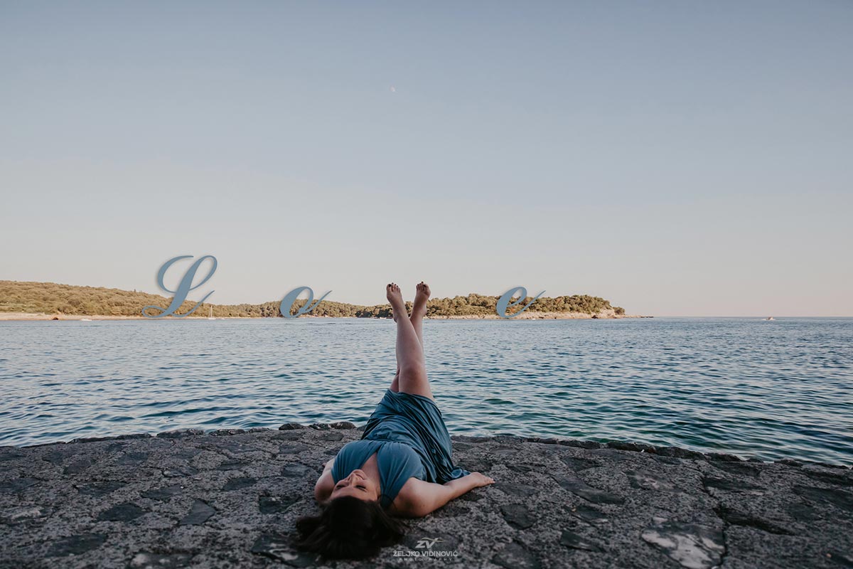 Pregnancy photosession in Pula, Croatia