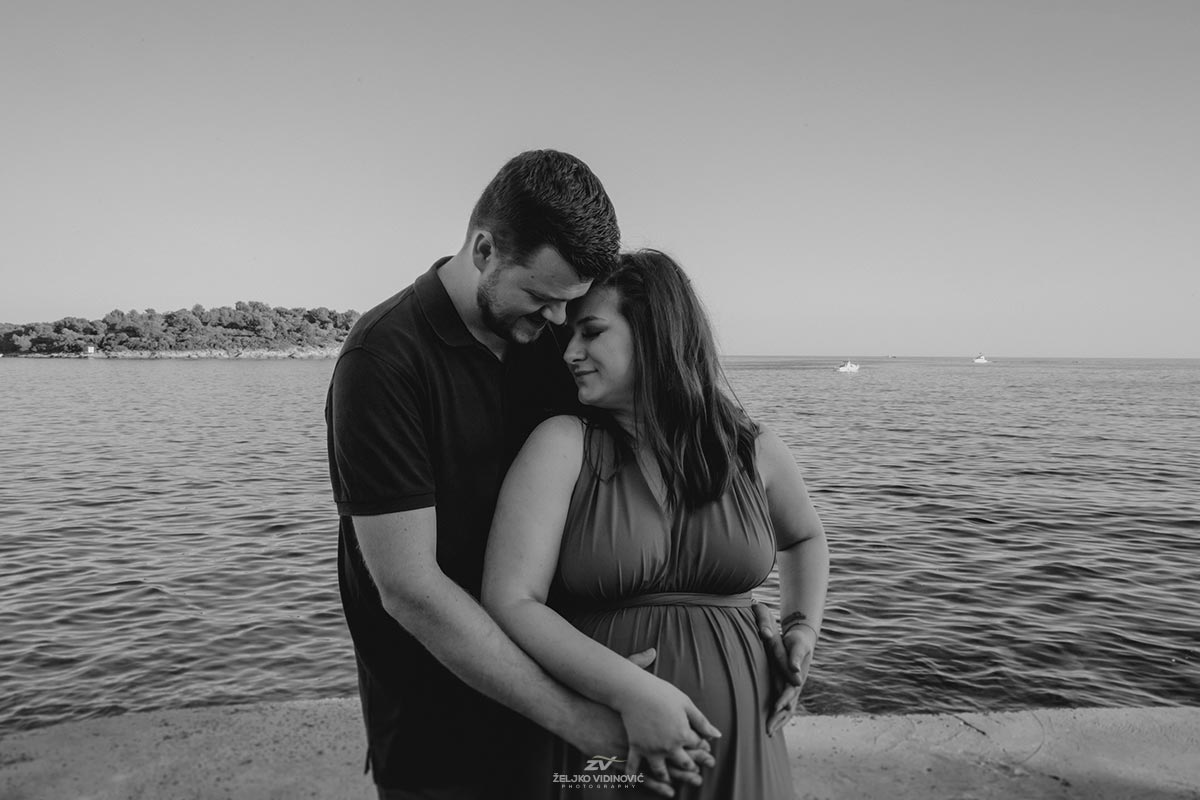 Pregnancy photosession in Pula, Croatia
