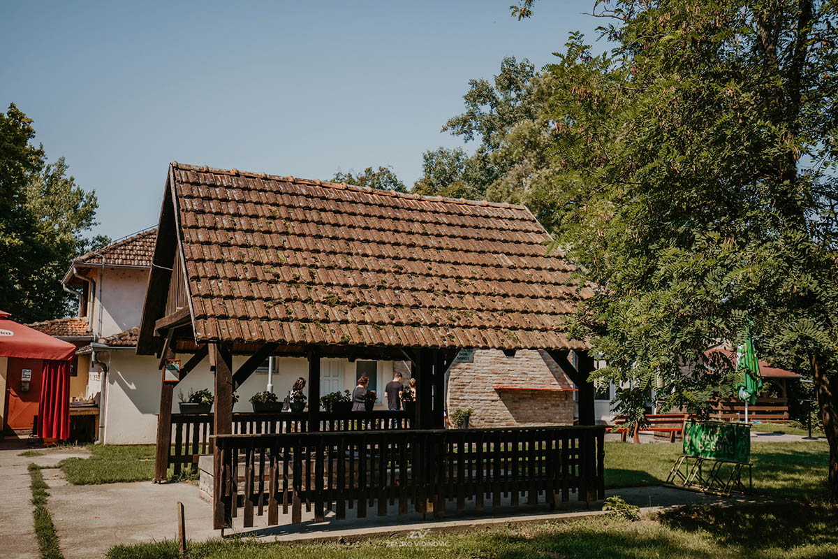 Sveto kr&scaron;tenje Dino - Andrija&scaron;evci - fotografiranje kr&scaron;tenja Vinkovci