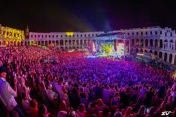 Dino Merlin u predivnoj pulskoj areni